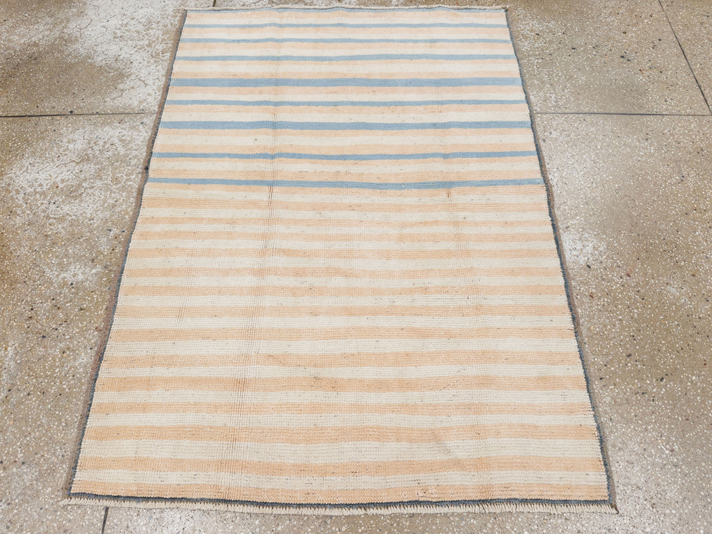 Vintage Turkish Anatolian Throw Rug, No.33615 - Galerie Shabab