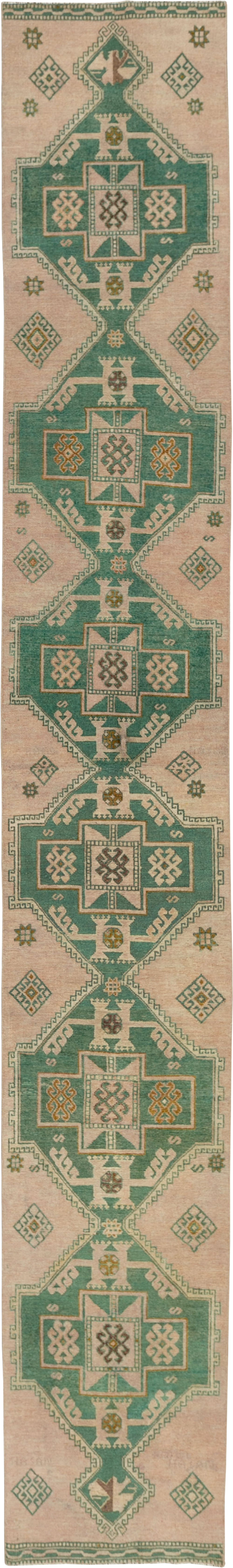 Vintage Turkish Anatolian Long Runner, No.33619 - Galerie Shabab