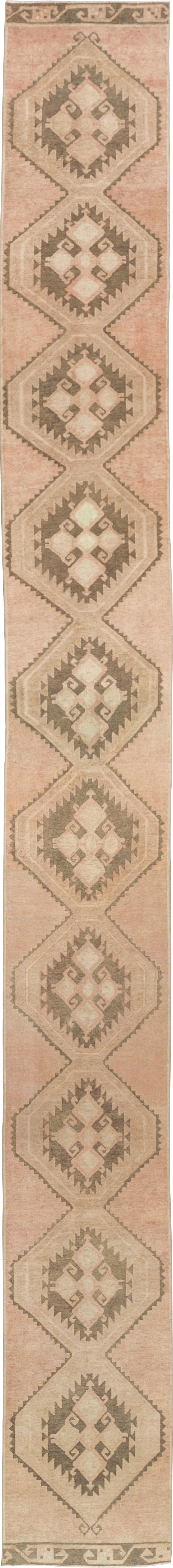 Vintage Turkish Anatolian Long Runner, No.33620 - Galerie Shabab