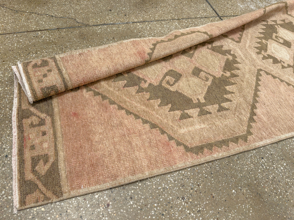 Vintage Turkish Anatolian Long Runner, No.33620 - Galerie Shabab