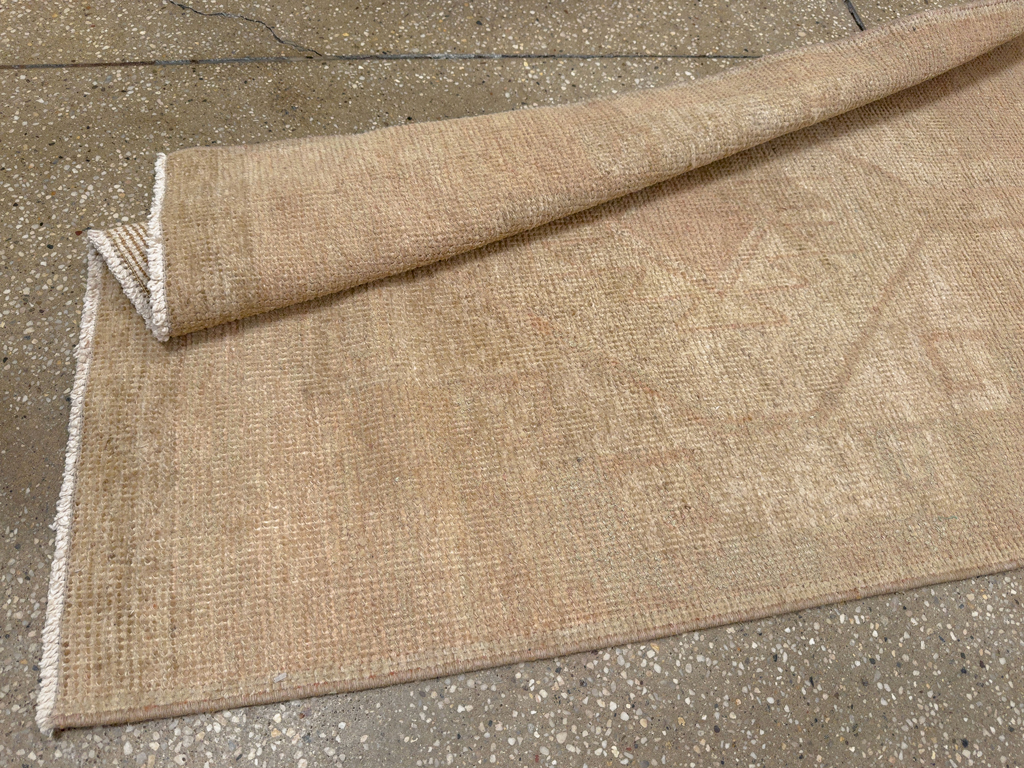 Vintage Turkish Anatolian Long Runner, No.33621 - Galerie Shabab