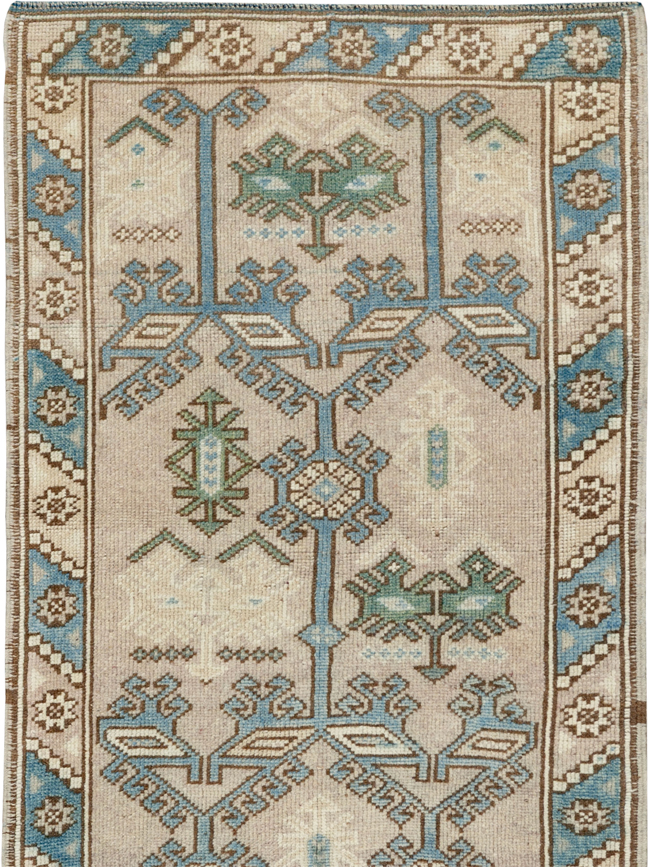 Vintage Turkish Anatolian Runner, No.33622 - Galerie Shabab