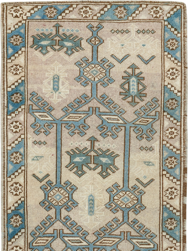 Vintage Turkish Anatolian Runner, No.33622 - Galerie Shabab