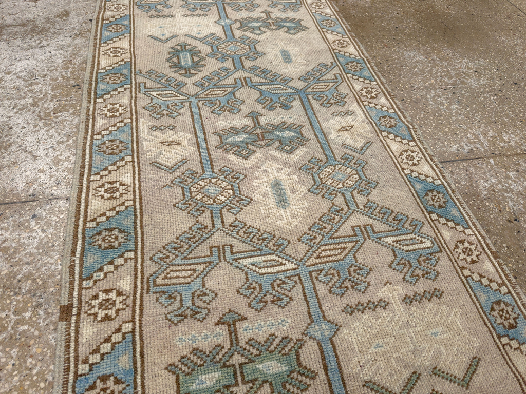 Vintage Turkish Anatolian Runner, No.33622 - Galerie Shabab
