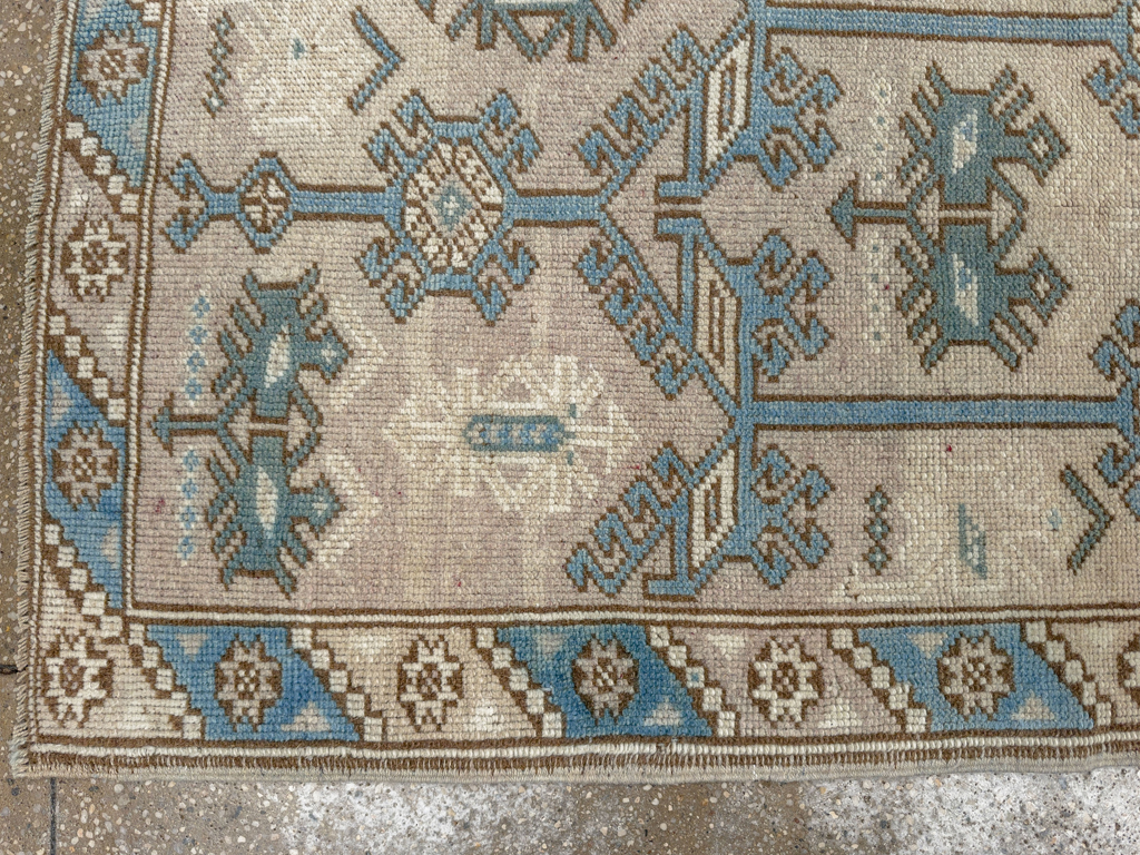 Vintage Turkish Anatolian Runner, No.33622 - Galerie Shabab
