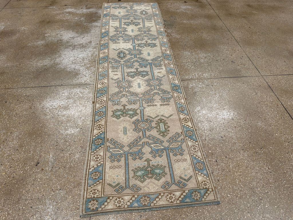 Vintage Turkish Anatolian Runner, No.33622 - Galerie Shabab