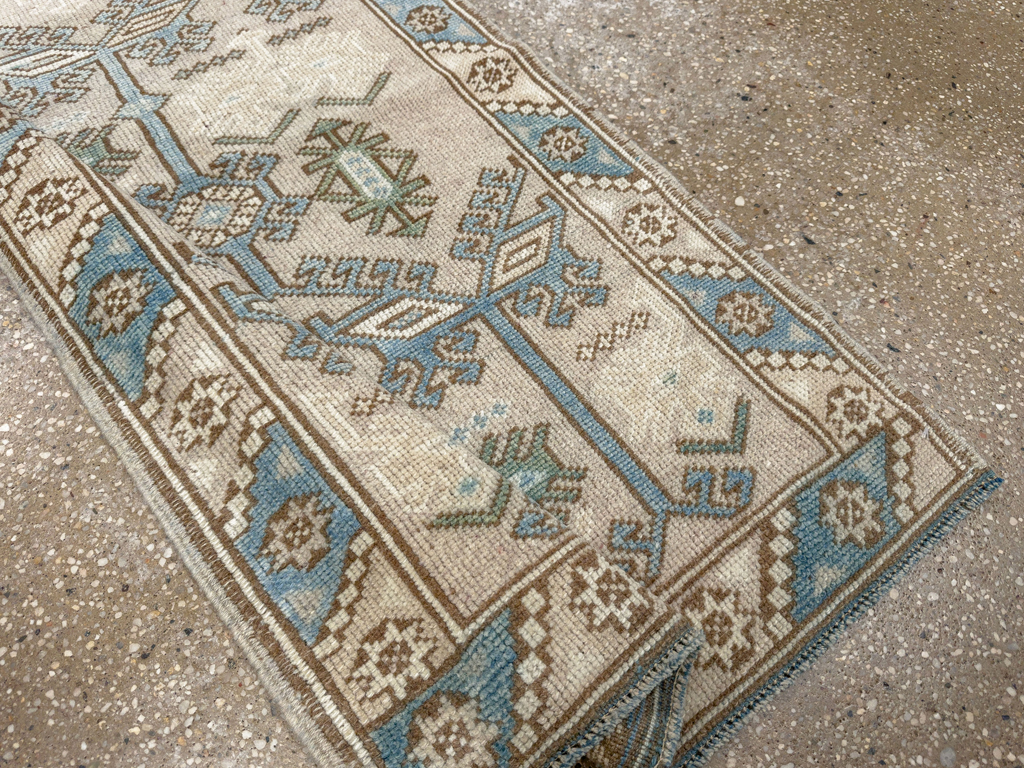 Vintage Turkish Anatolian Runner, No.33622 - Galerie Shabab