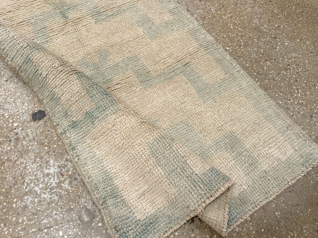 Vintage Turkish Anatolian Throw Rug, No.33623 - Galerie Shabab
