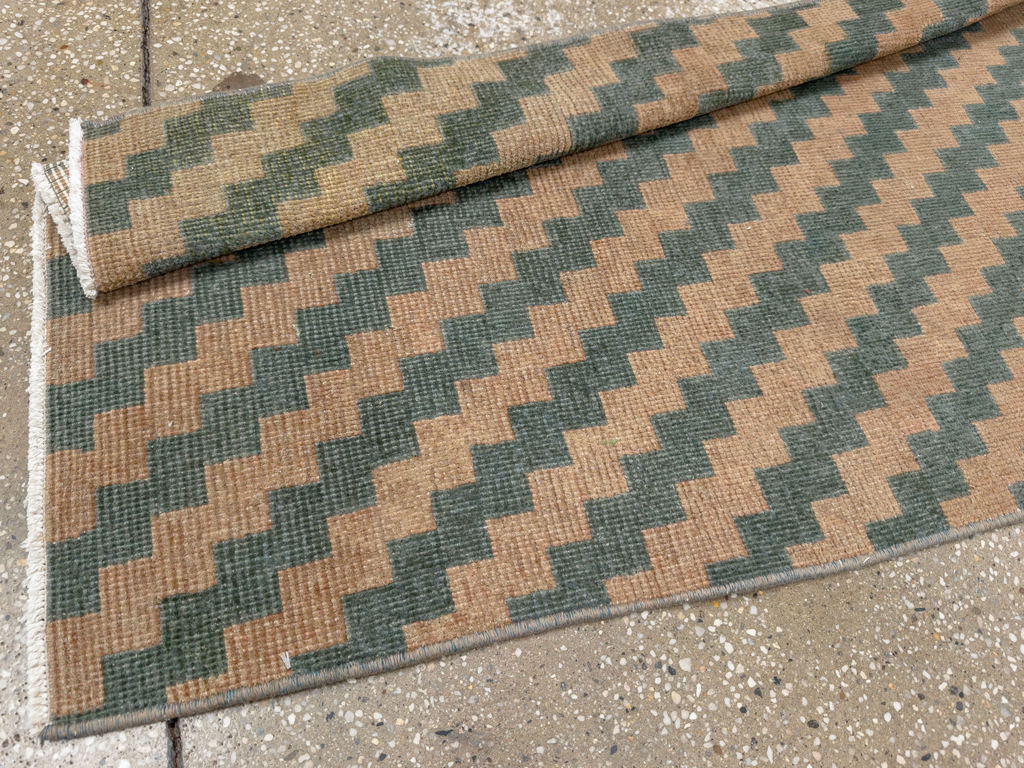 Vintage Turkish Anatolian Runner, No.33625 - Galerie Shabab