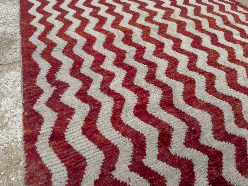 Vintage Turkish Anatolian Accent Rug, No.33626 - Galerie Shabab