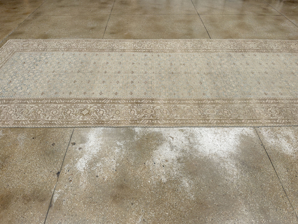 Antique Persian Malayer Wide Gallery Long Runner, No.33632 - Galerie Shabab