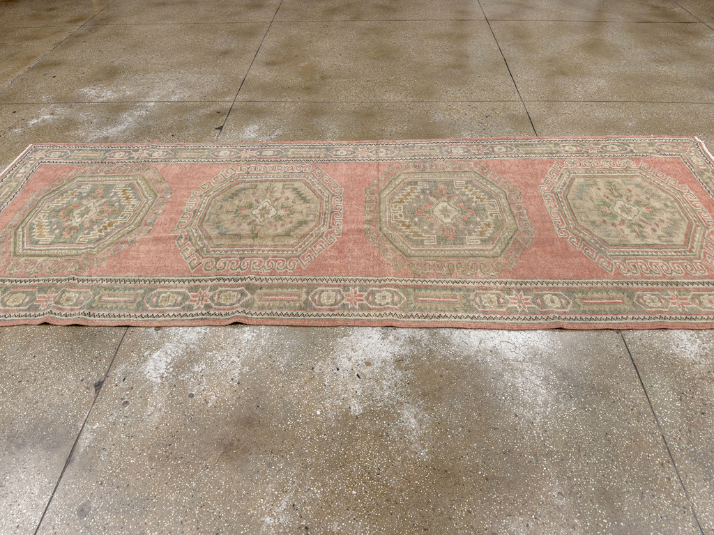 Vintage Turkish Anatolian Wide Gallery Runner, No.33639 - Galerie Shabab