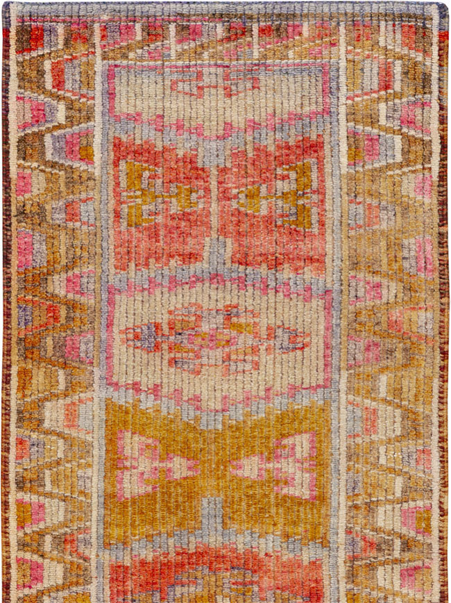 Vintage Turkish Anatolian Runner, No.33640 - Galerie Shabab