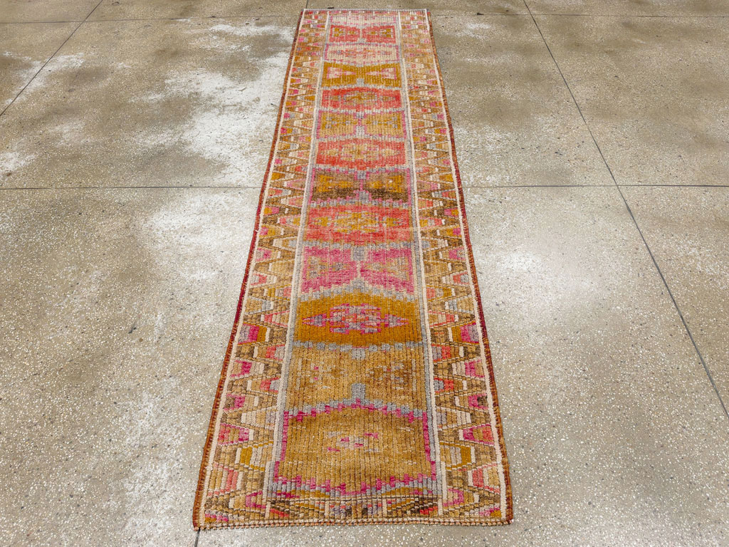 Vintage Turkish Anatolian Runner, No.33640 - Galerie Shabab