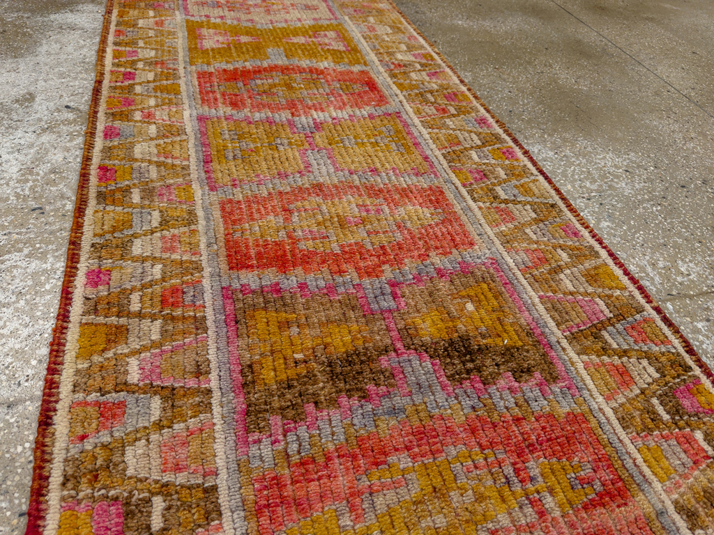 Vintage Turkish Anatolian Runner, No.33640 - Galerie Shabab