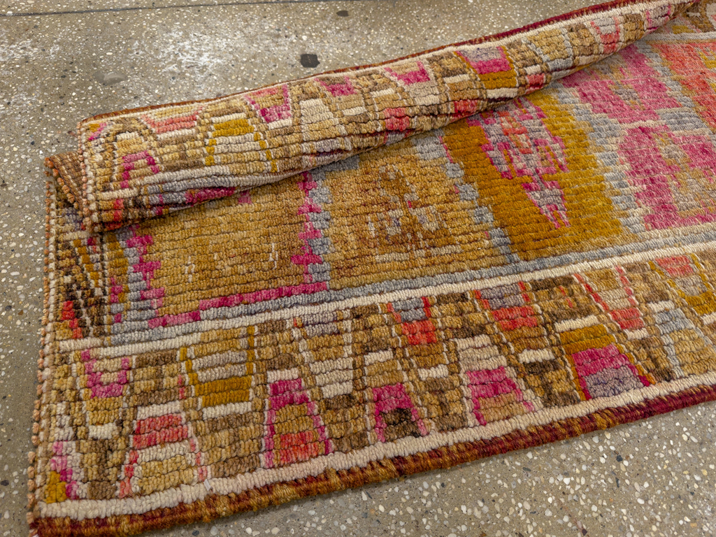 Vintage Turkish Anatolian Runner, No.33640 - Galerie Shabab