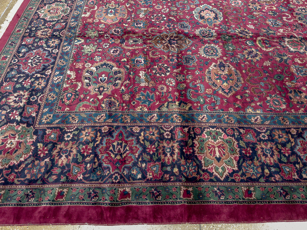 Antique Indian Lahore Square Large Room Size Carpet, No.33643 - Galerie Shabab