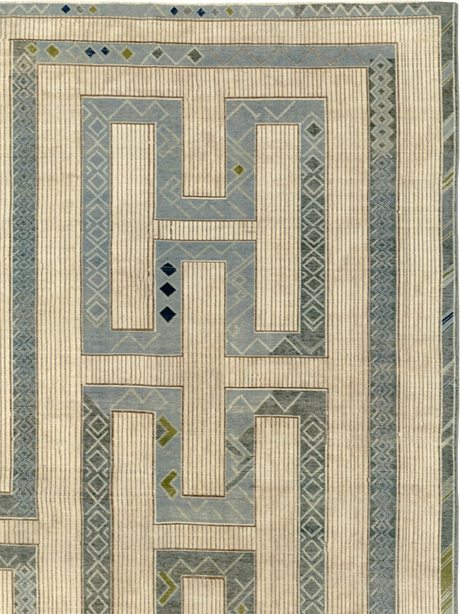 African Tuareg Inspired Turkish Khotan Room Size Carpet, No.33647 - Galerie Shabab
