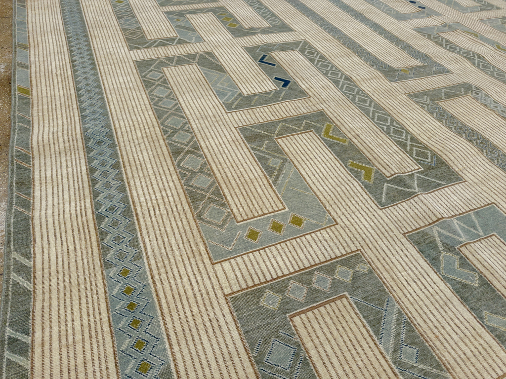 African Tuareg Inspired Turkish Khotan Room Size Carpet, No.33647 - Galerie Shabab
