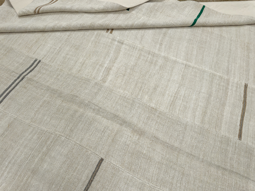 Vintage Turkish Flatweave Kilim Large Carpet, No.33654 - Galerie Shabab
