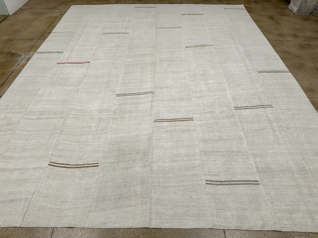 Vintage Turkish Flatweave Kilim Large Carpet, No.33655 - Galerie Shabab