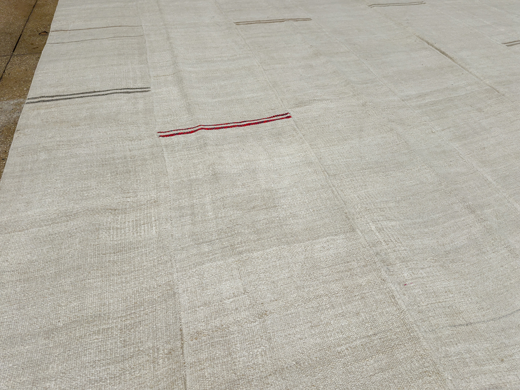 Vintage Turkish Flatweave Kilim Large Carpet, No.33655 - Galerie Shabab