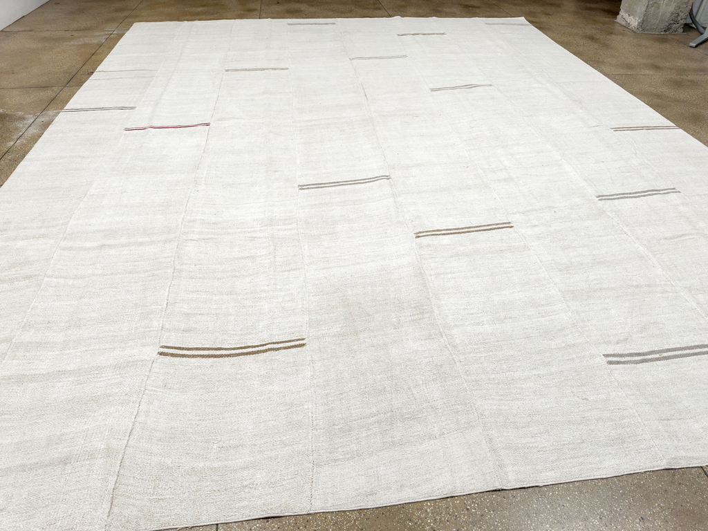 Vintage Turkish Flatweave Kilim Large Carpet, No.33655 - Galerie Shabab