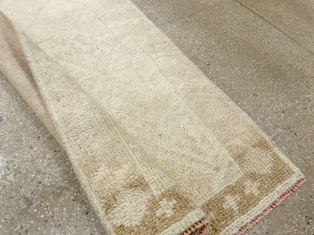Vintage Turkish Anatolian Runner, No.33676 - Galerie Shabab