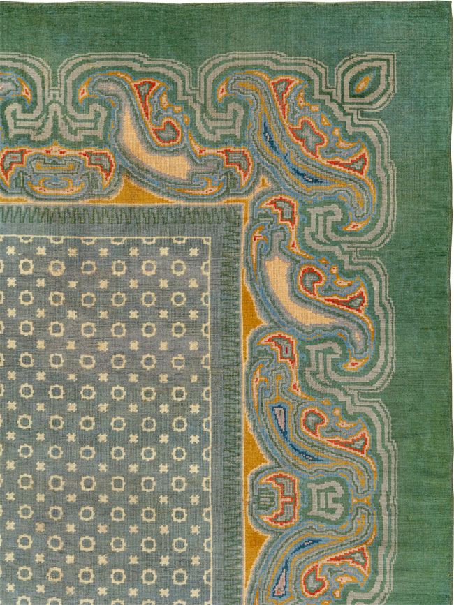 Antique Irish Donegal Room Size Carpet, No.33680 - Galerie Shabab