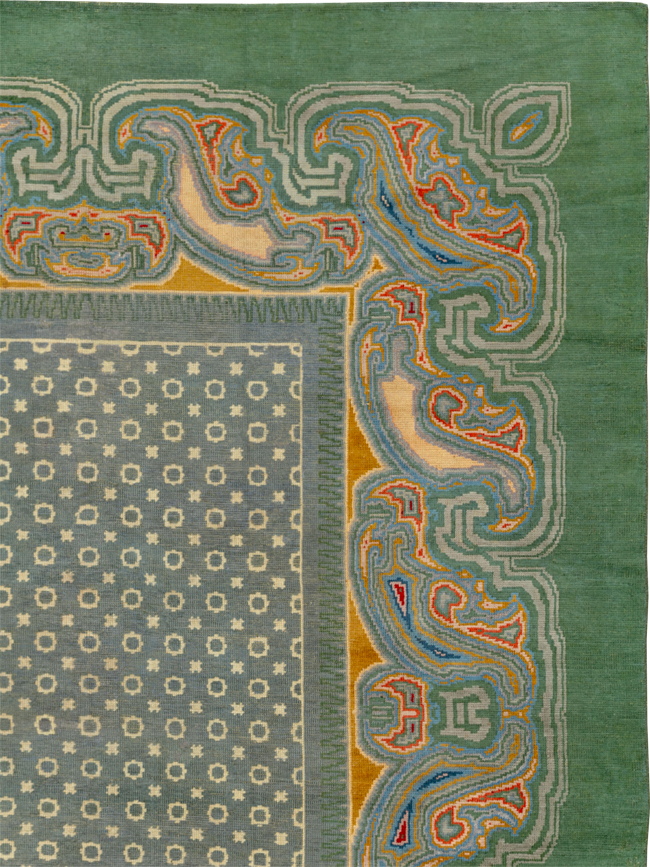Antique English Donegal Room Size Carpet, No.33680 - Galerie Shabab