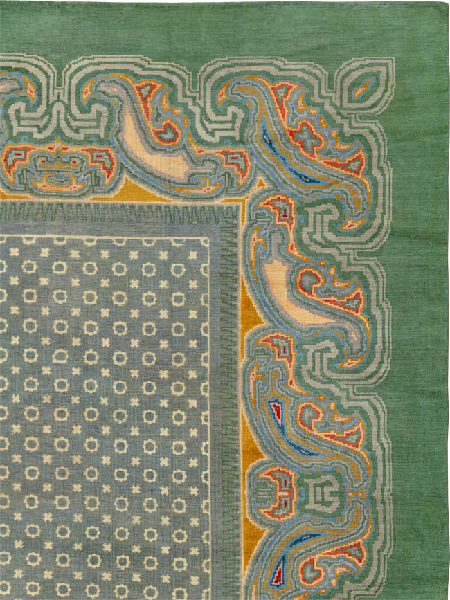 Antique Irish Donegal Room Size Carpet, No.33680 - Galerie Shabab