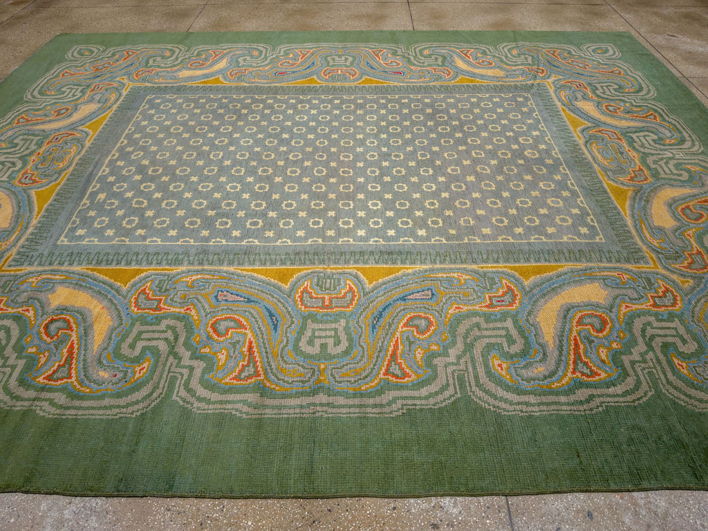 Antique Irish Donegal Room Size Carpet, No.33680 - Galerie Shabab
