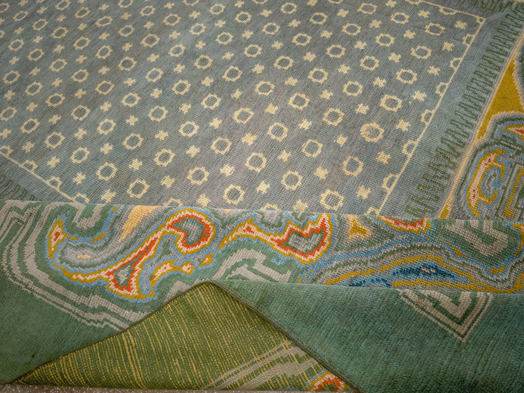 Antique Irish Donegal Room Size Carpet, No.33680 - Galerie Shabab