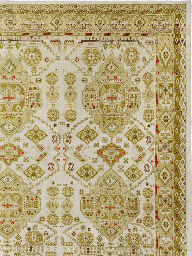 Vintage Turkish Anatolian Room Size Carpet, No.33681 - Galerie Shabab
