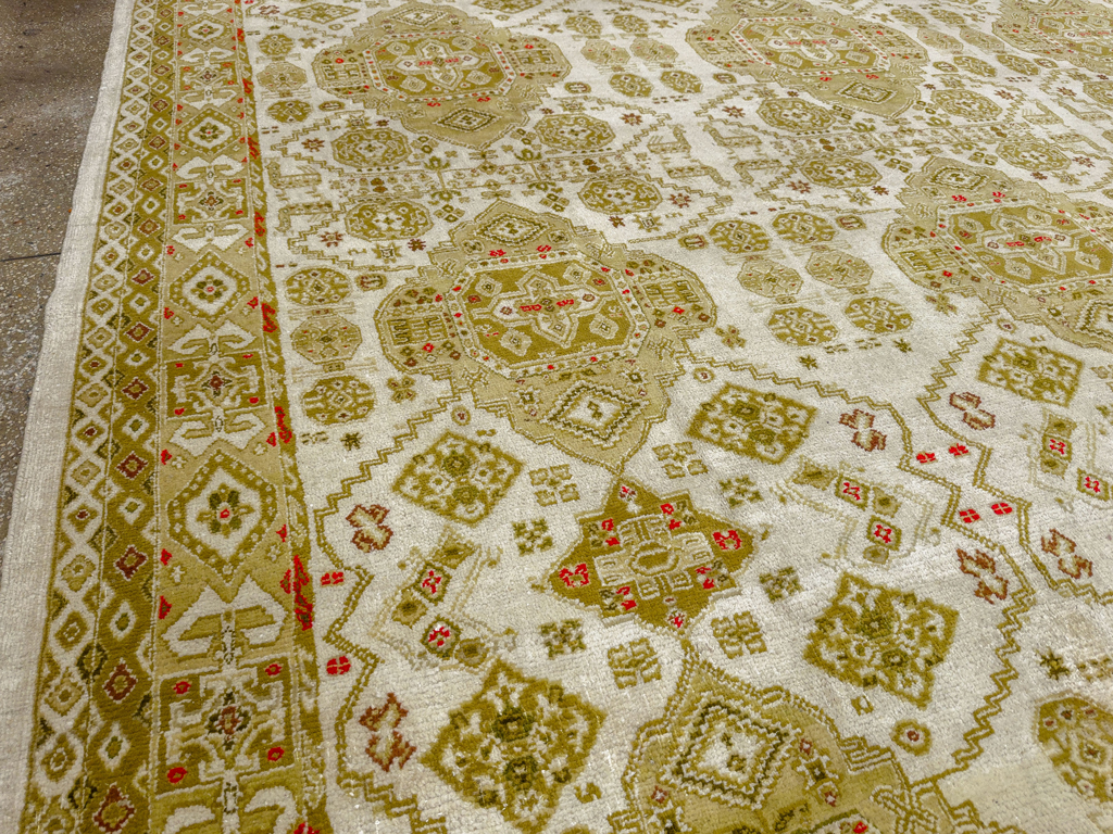 Vintage Turkish Anatolian Room Size Carpet, No.33681 - Galerie Shabab