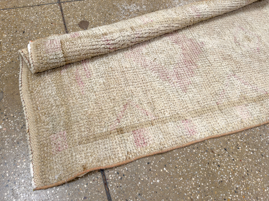 Vintage Turkish Anatolian Runner, No.33682 - Galerie Shabab