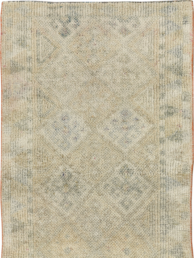 Vintage Turkish Anatolian Runner, No.33684 - Galerie Shabab