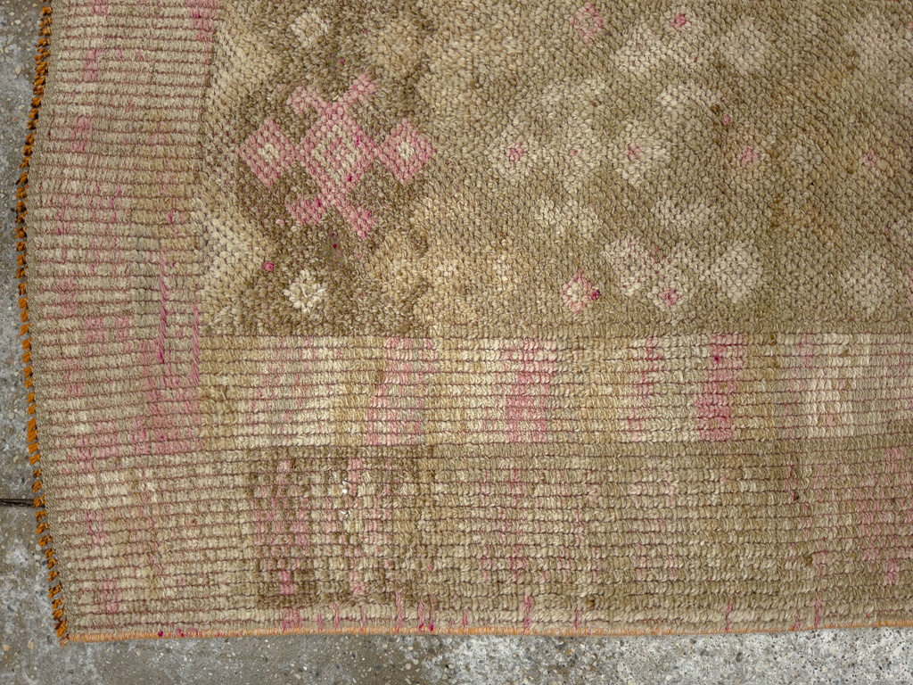 Vintage Turkish Anatolian Runner, No.33686 - Galerie Shabab