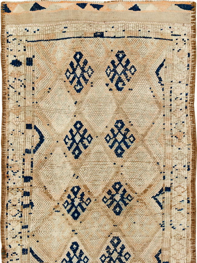 Vintage Turkish Anatolian Runner, No.33687 - Galerie Shabab