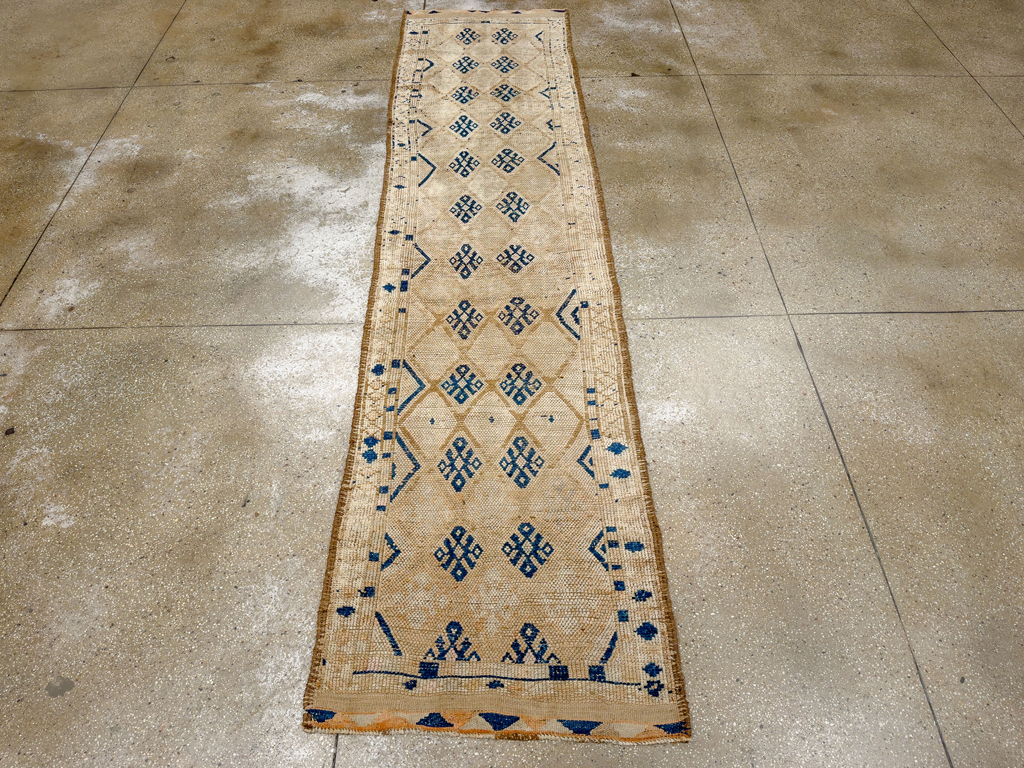 Vintage Turkish Anatolian Runner, No.33687 - Galerie Shabab