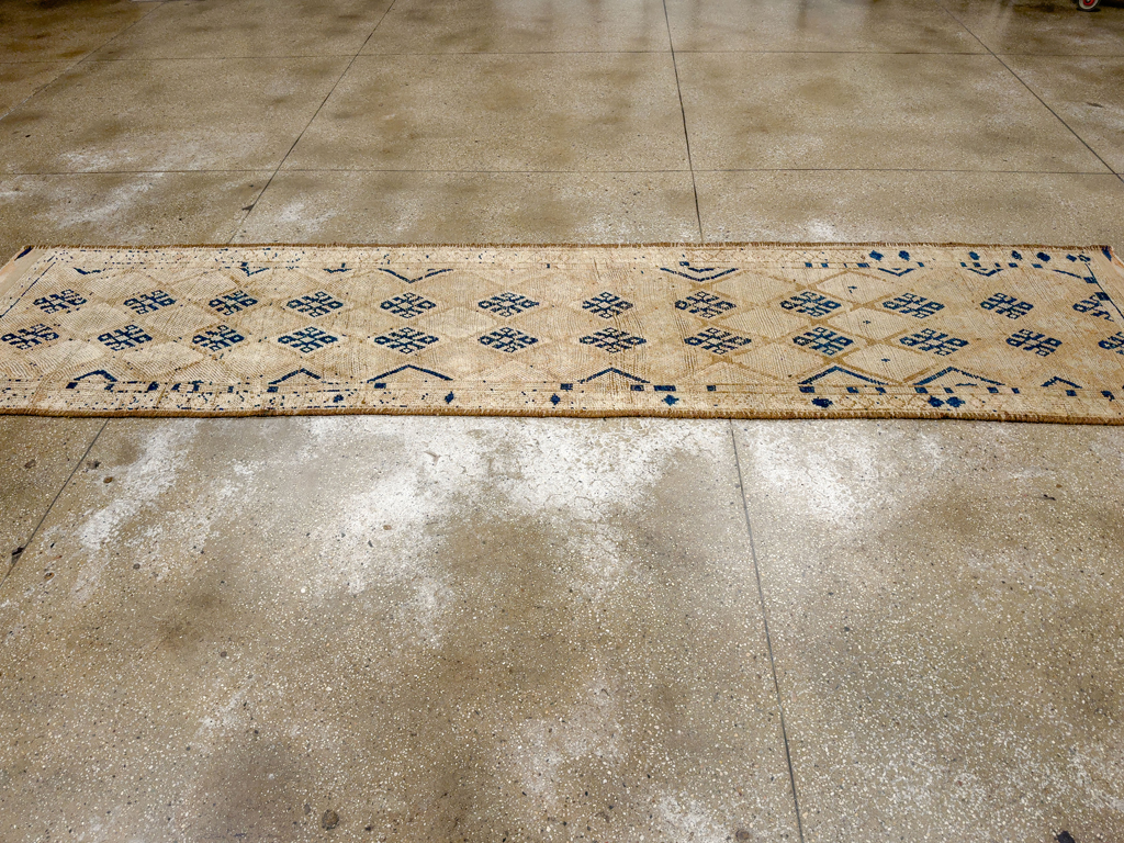 Vintage Turkish Anatolian Runner, No.33687 - Galerie Shabab