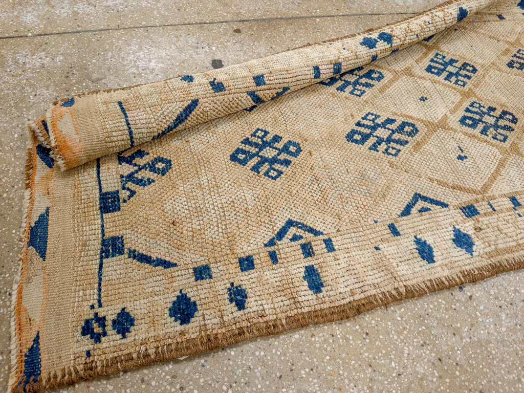 Vintage Turkish Anatolian Runner, No.33687 - Galerie Shabab