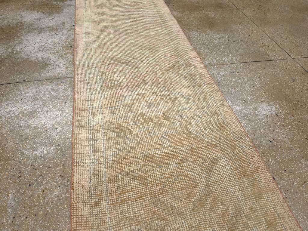 Vintage Turkish Anatolian Runner, No.33690 - Galerie Shabab