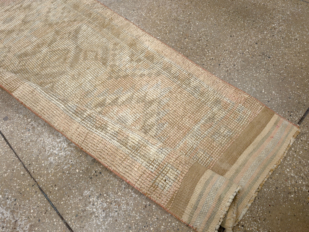 Vintage Turkish Anatolian Runner, No.33690 - Galerie Shabab