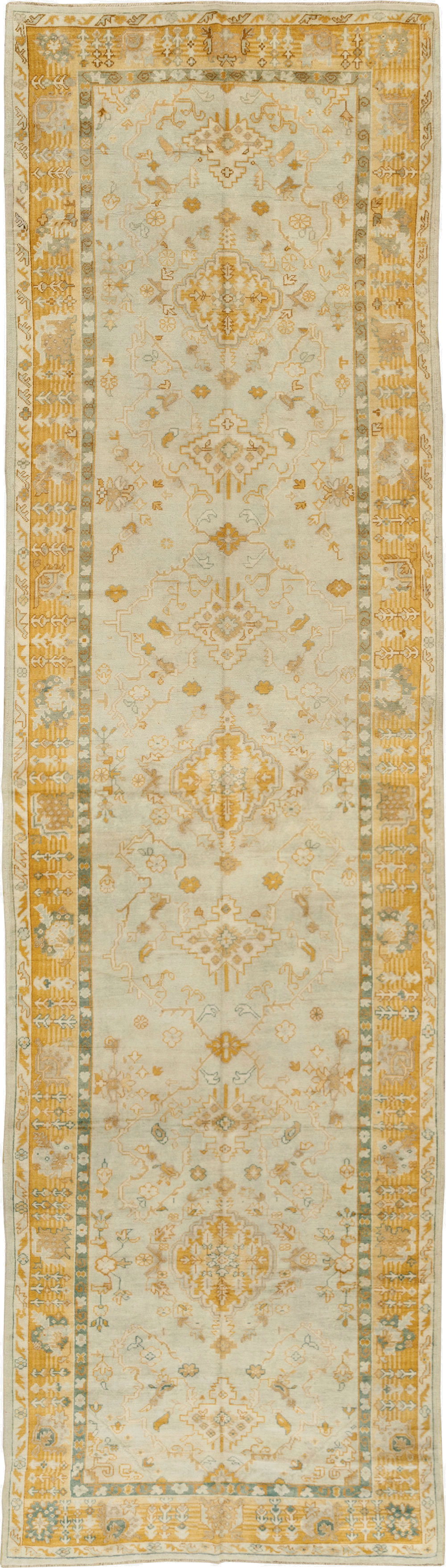 Antique Turkish Oushak Wide Gallery Runner, No.33692 - Galerie Shabab
