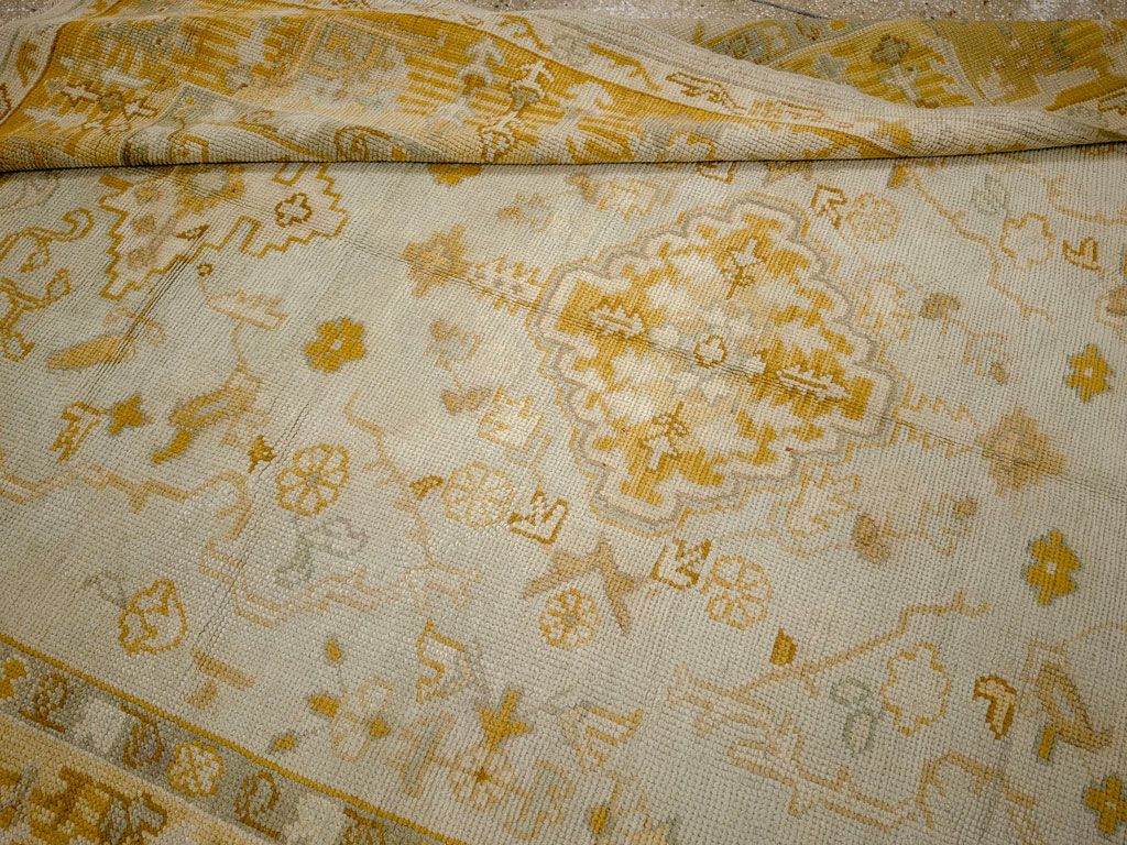 Antique Turkish Oushak Wide Gallery Runner, No.33692 - Galerie Shabab