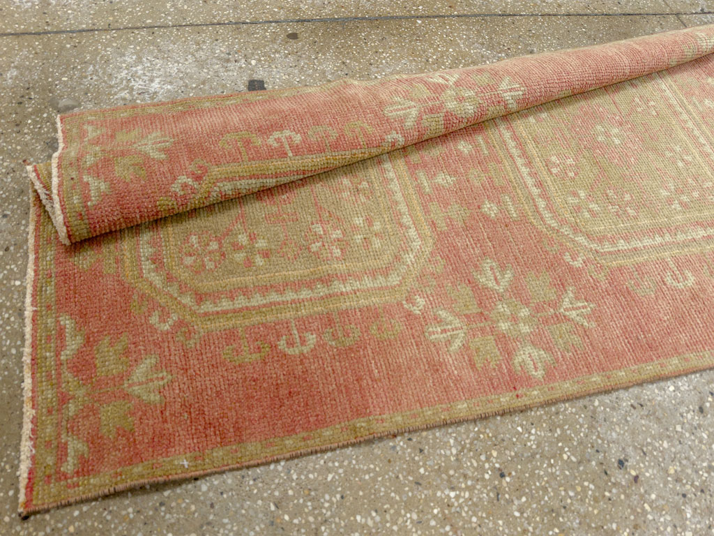 Vintage Turkish Anatolian Runner, No.33697 - Galerie Shabab