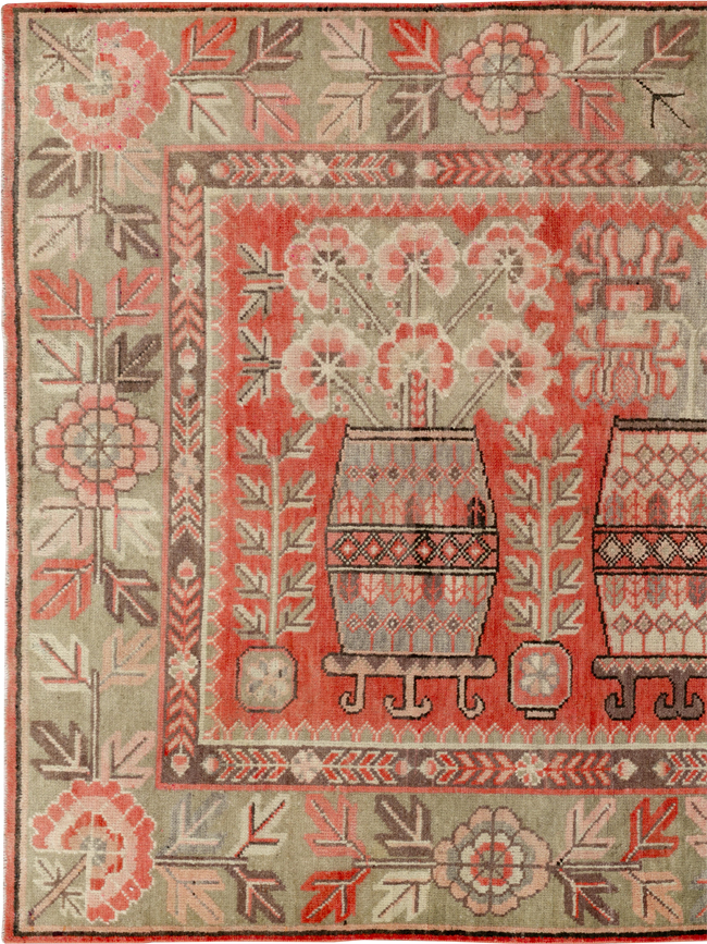 Antique East Turkestan Pictorial Vase Khotan Rug, No.33699 - Galerie Shabab