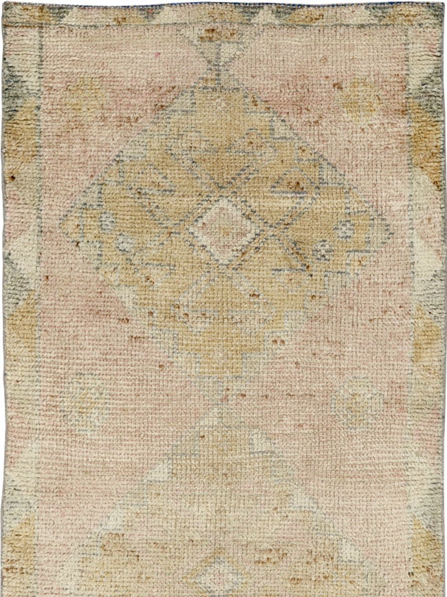 Vintage Turkish Anatolian Runner, No.33700 - Galerie Shabab