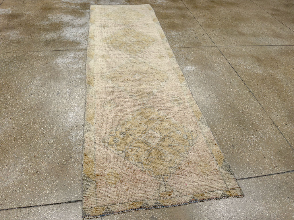 Vintage Turkish Anatolian Runner, No.33700 - Galerie Shabab